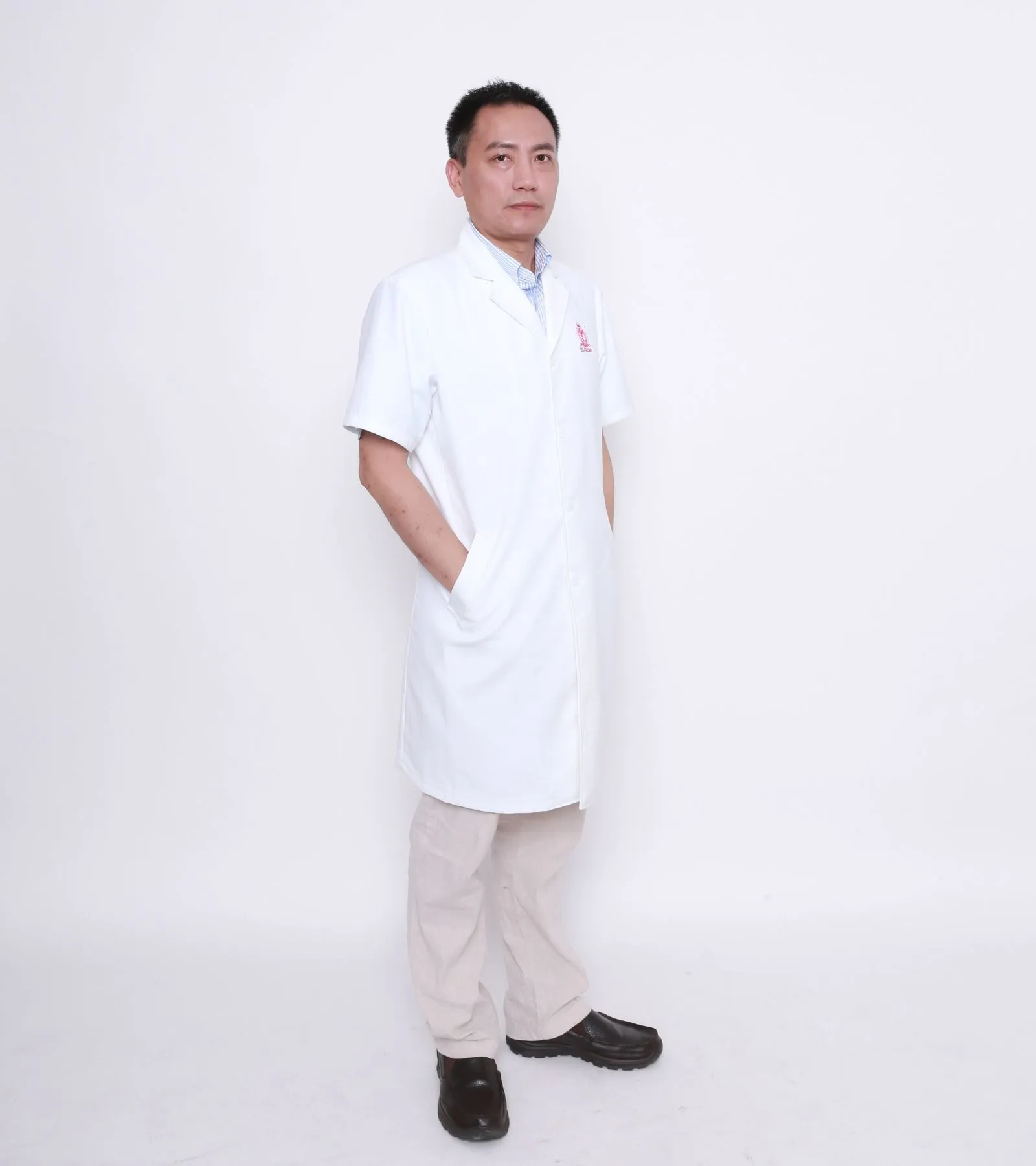李旭东