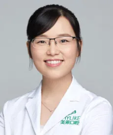 蔡英英