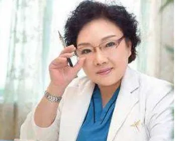 蔡文静