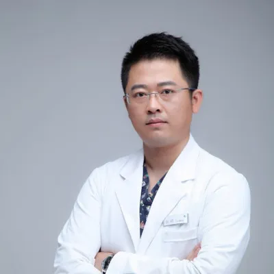 包靖