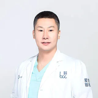 何明达