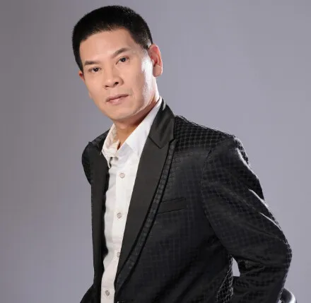 万旭辉教授