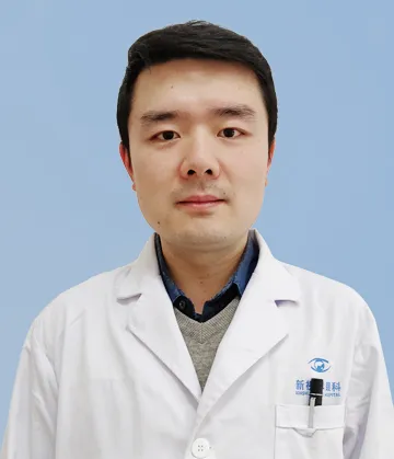 李科伟