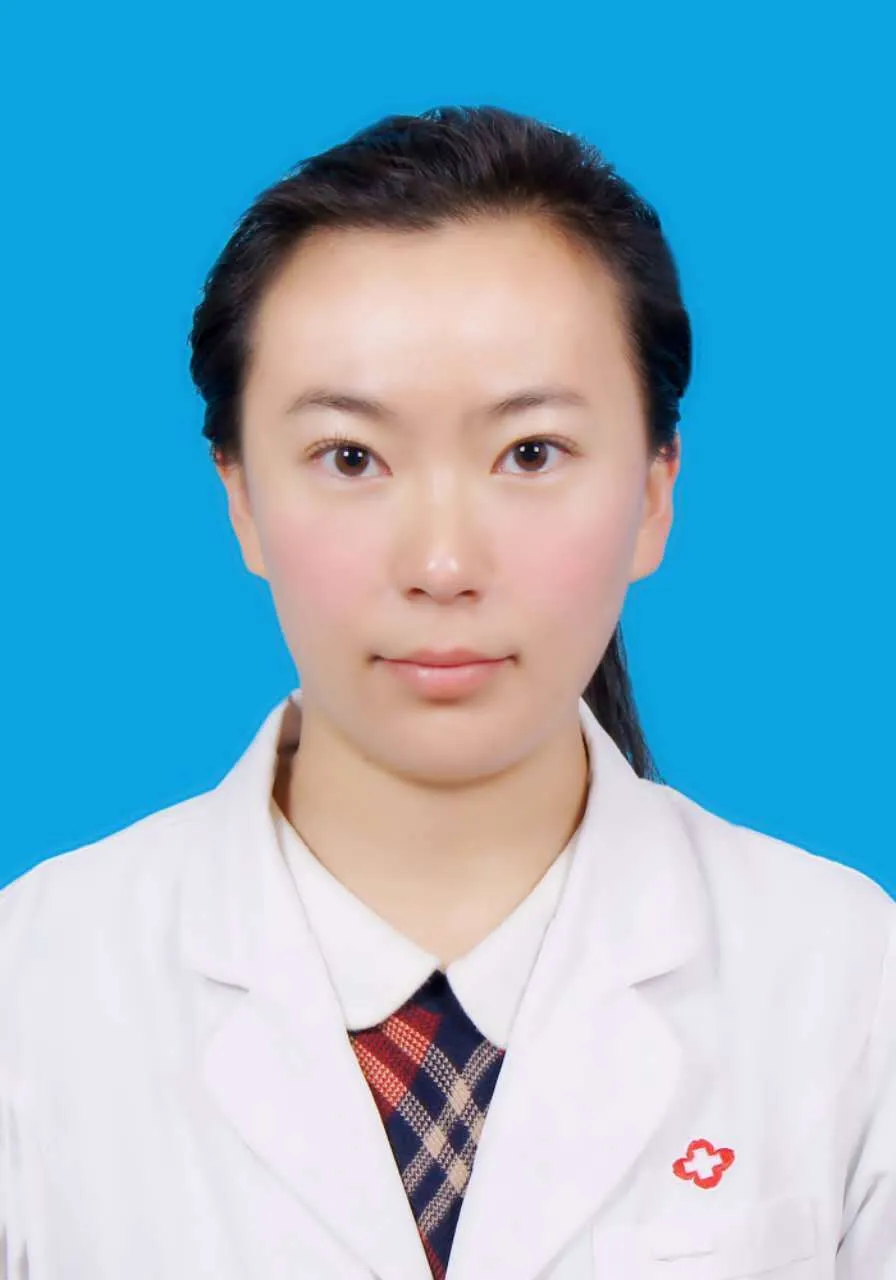 李妍
