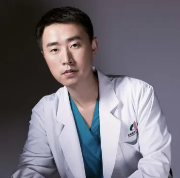 李喆