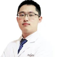 李龙