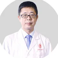 周巍