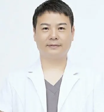 李勇