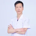 李强