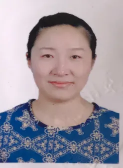纳俊蓉
