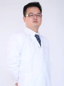 廖柏臣