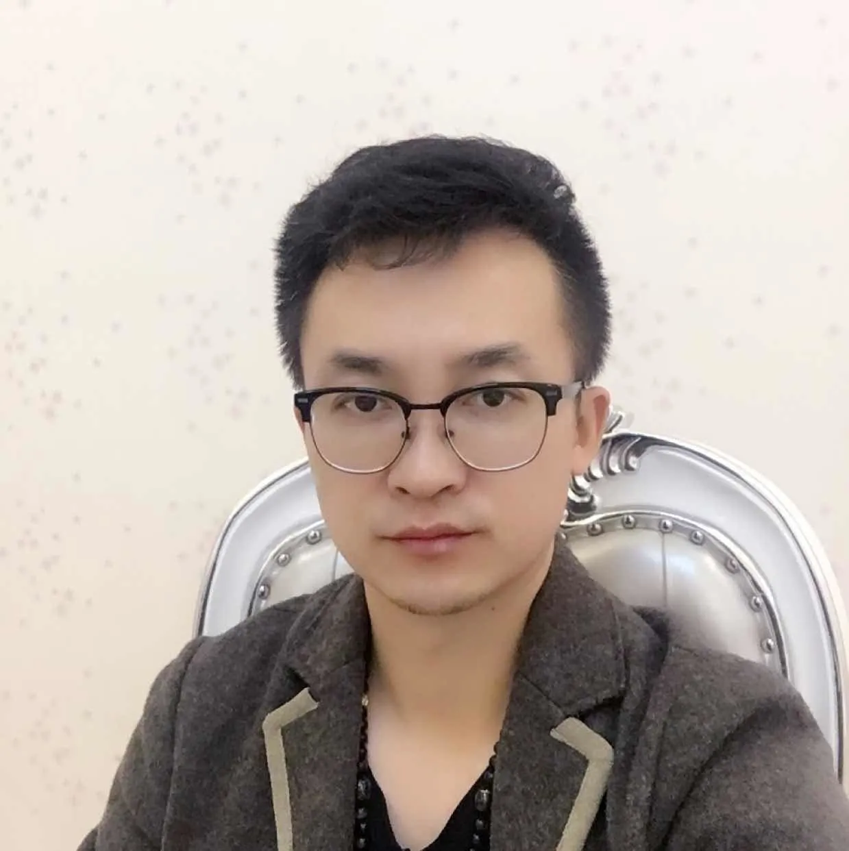 管优玺