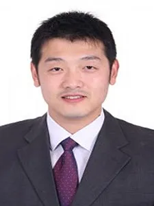 张旭东